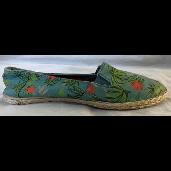 Vans women’s size 6 (eur 36) Hawaiian print floral canvas shoes - Picture 4 of 6